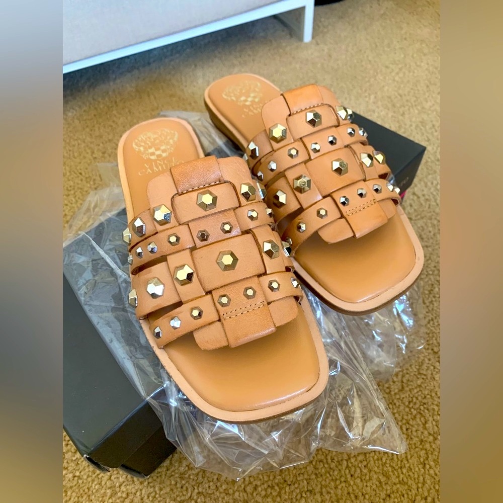 Brand New Vince Camino Sand Stone Nerverna Sandals US Size 7